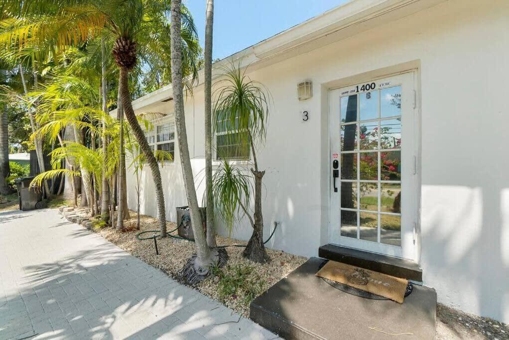 Walk To Las Olas Banyan Room Palm Paradise Inn Fort Lauderdale Exterior foto